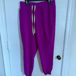 High-wasted purple figs jogger scrubs